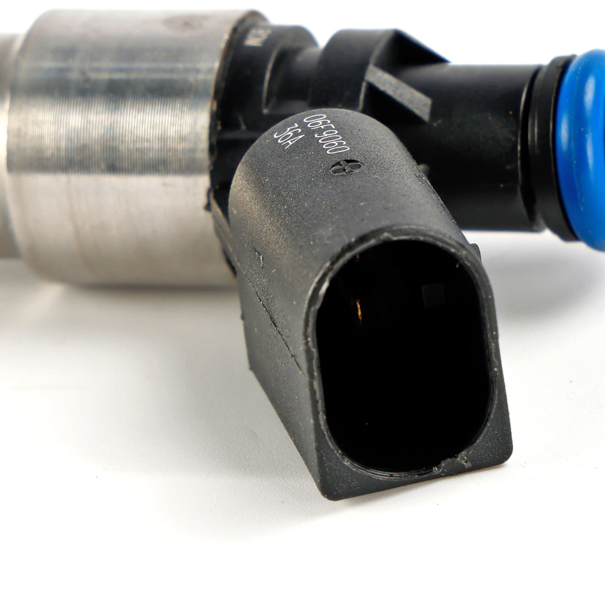 Audi A3 A4 A6 Fit VW Golf Passat 2.0 Tfsi 1PCS Fuel Injector 06F906036A